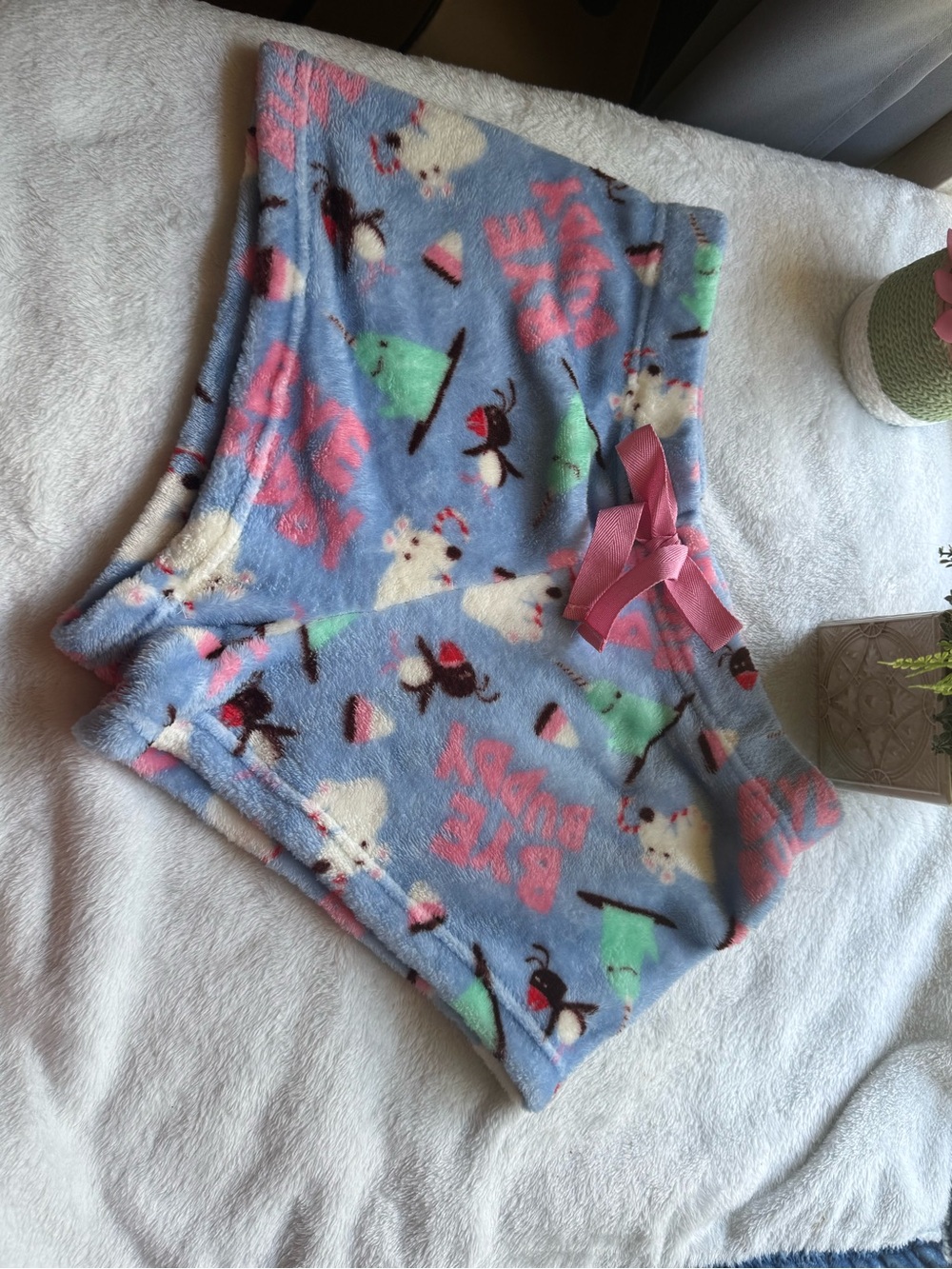Elf Christmas Fleece Sleep Shorts Women’s Large Soft Blue Pajama Bottoms